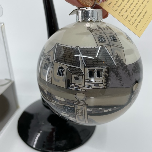 Jane Seymour St. Catherine’s Court Painted Ornament - Picture 4 of 7